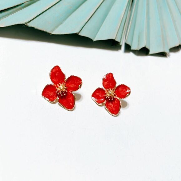 Red flower stud earrings S22 - Picture 1 of 3